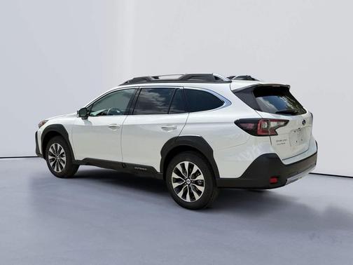 2025 Subaru Outback Touring