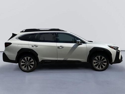 2025 Subaru Outback Touring
