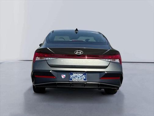 2025 Hyundai ELANTRA SEL