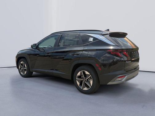 Phantom Black 2026 Hyundai TUCSON SEL