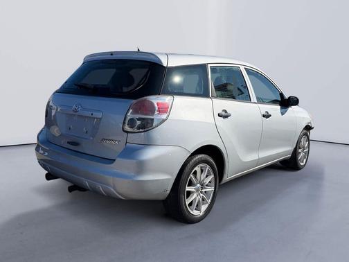 2006 Toyota Matrix Base
