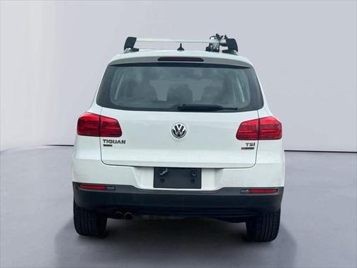2017 Volkswagen Tiguan Limited 2.0T