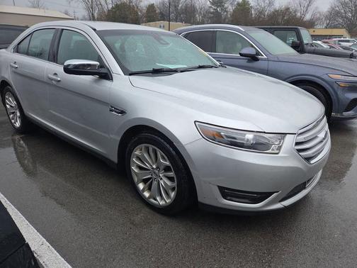 2019 Ford Taurus Limited