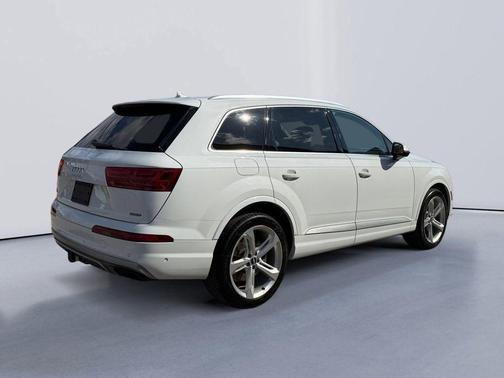 2019 Audi Q7 55 Prestige