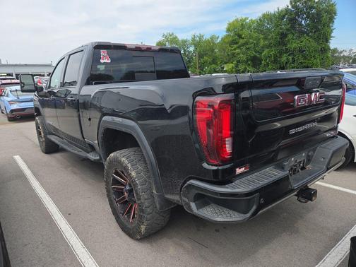 Onyx Black 2021 GMC Sierra 2500 AT4