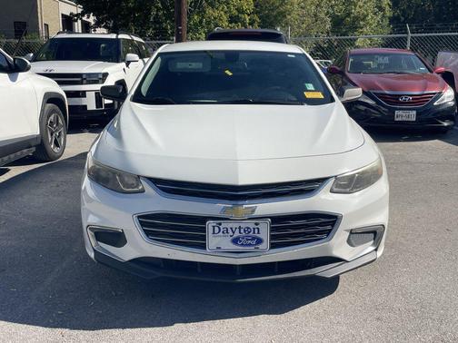 Summit White 2017 Chevrolet Malibu 1LS