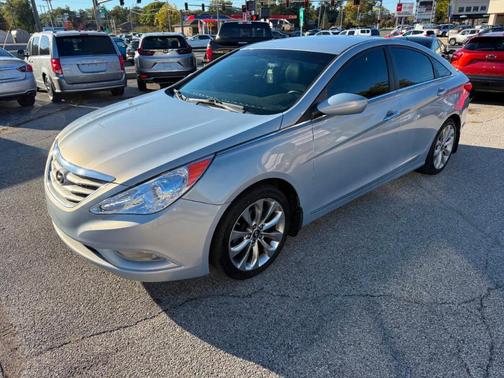 2012 Hyundai SONATA SE