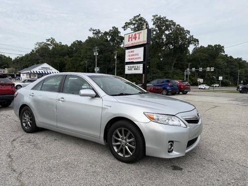 Classic Silver Metallic 2011 Toyota Camry Hybrid