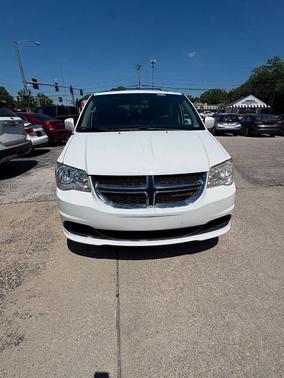 White 2013 Dodge Grand Caravan SXT