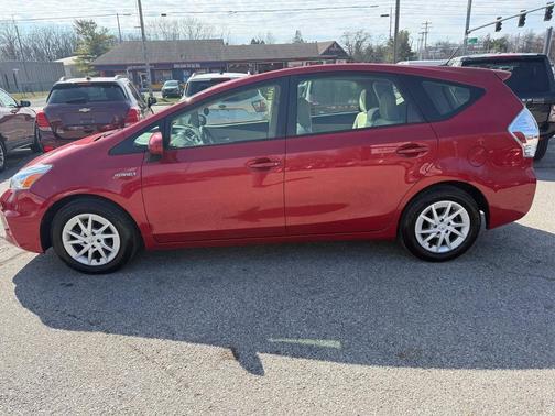 2013 Toyota Prius v Three