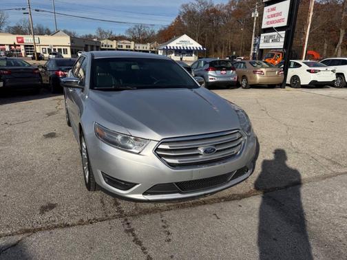 2015 Ford Taurus Limited