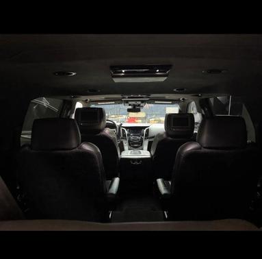 2018 Cadillac Escalade ESV Sport Platinum