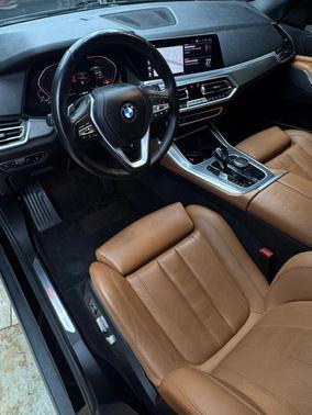 Black 2019 BMW X5 xDrive40i