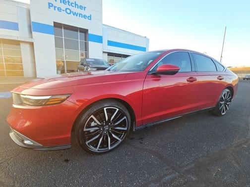 2025 Honda Accord Hybrid 