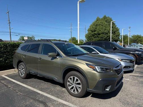 Autumn Green Metallic 2021 Subaru Outback Premium