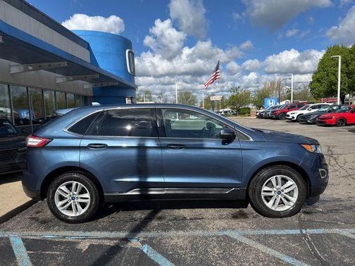 Blue Metallic 2018 Ford Edge SEL