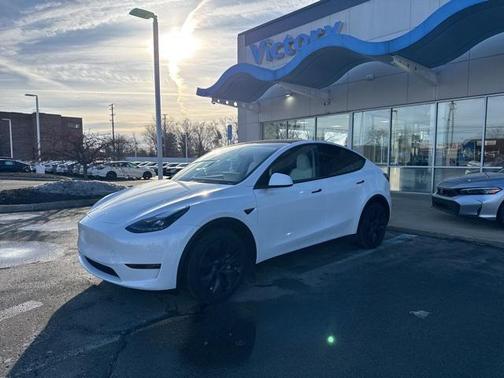 2025 Tesla Model Y Long Range Dual Motor All-Wheel Drive