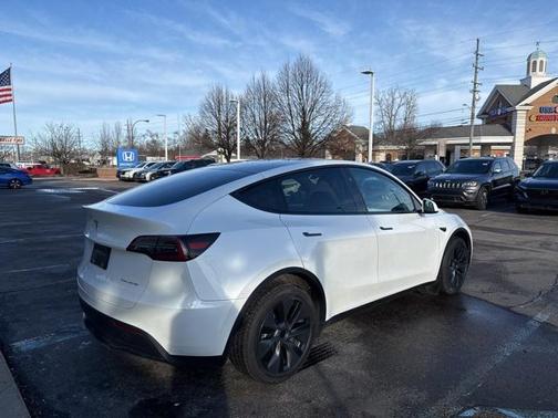 2025 Tesla Model Y Long Range Dual Motor All-Wheel Drive