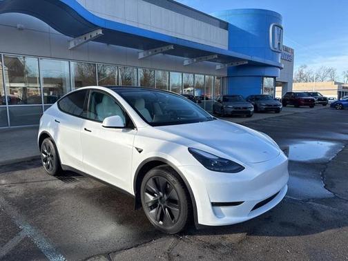 2025 Tesla Model Y Long Range Dual Motor All-Wheel Drive
