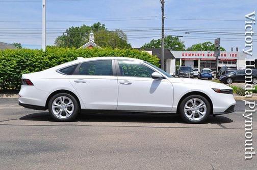 2025 Honda Accord LX 1.5T