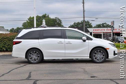2025 Honda Odyssey Touring