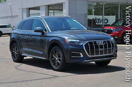 Manhattan Gray Metallic 2021 Audi Q5 45 Premium