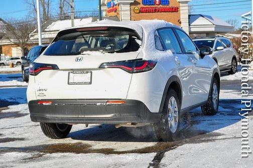 2023 Honda HR-V LX