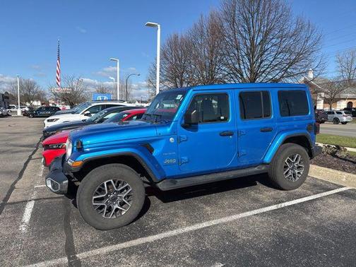 Hydro Blue Pearlcoat 2024 Jeep Wrangler 4-Door Sahara 4x4