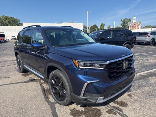 2025 Honda Pilot Touring 8-Passenger