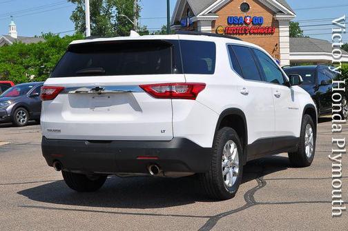 Summit White 2021 Chevrolet Traverse LT Cloth