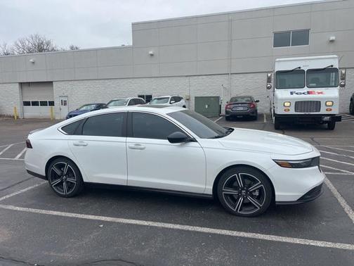 2023 Honda Accord Hybrid Base