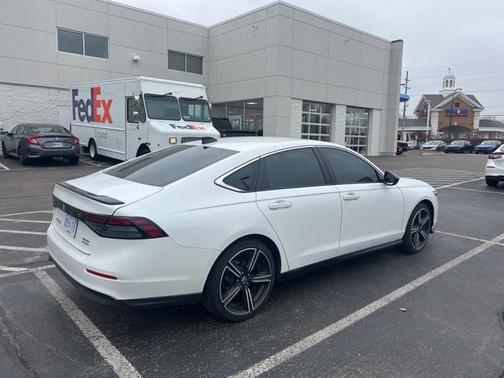 2023 Honda Accord Hybrid Base