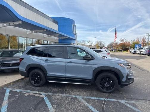 2022 Honda Pilot AWD TrailSport