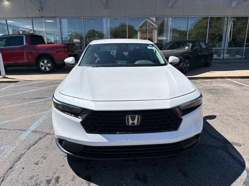 Platinum 2023 Honda Accord LX 1.5T