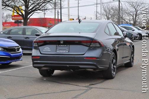 2025 Honda Accord Sport SE 1.5T