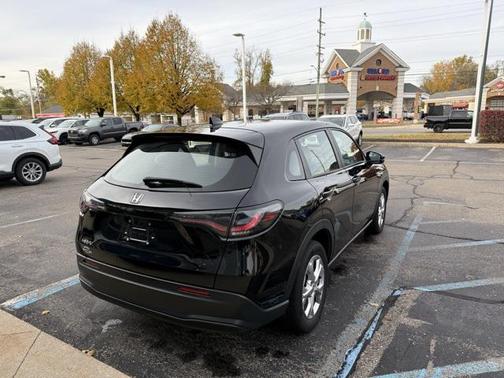 2023 Honda HR-V LX