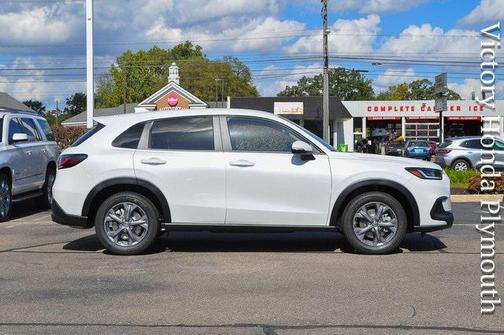 2026 Honda HR-V LX