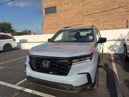 2025 Honda Pilot Black Edition