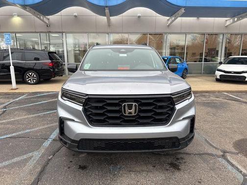 Lunar Silver Metallic 2025 Honda Pilot Sport