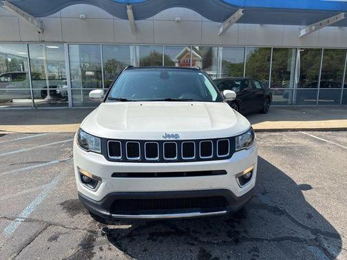Pearl White Tri-Coat 2018 Jeep Compass Limited