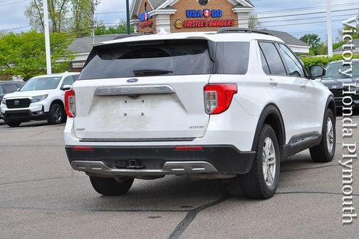 Star White Metallic Tri-Coat 2022 Ford Explorer XLT