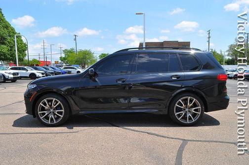 Black Sapphire Metallic 2020 BMW X7 M50i