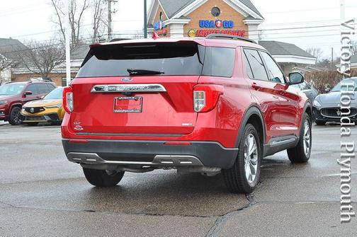 Rapid Red Metallic Tinted Clearcoat 2020 Ford Explorer XLT