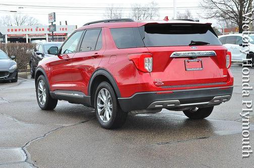 Rapid Red Metallic Tinted Clearcoat 2020 Ford Explorer XLT