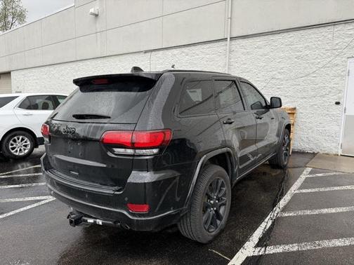 2021 Jeep Grand Cherokee Laredo