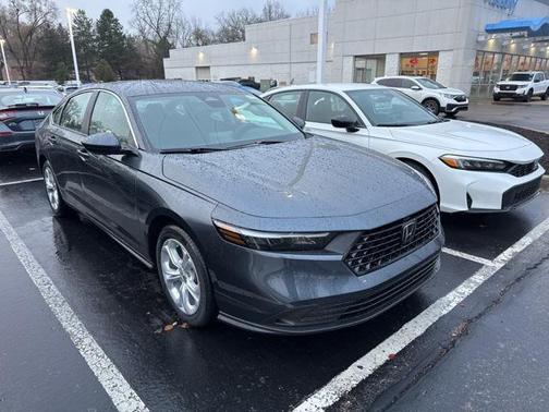 2025 Honda Accord LX 1.5T