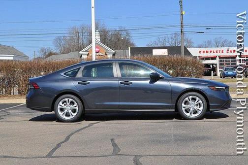 2025 Honda Accord LX 1.5T