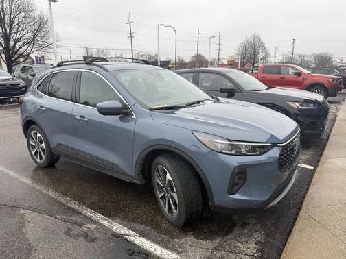 2024 Ford Escape Platinum