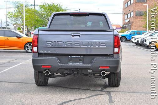 Modern Steel Metallic 2026 Honda Ridgeline RTL