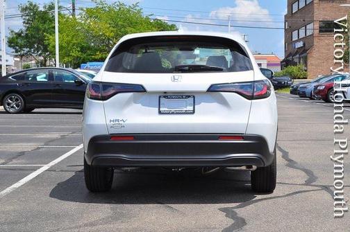 2025 Honda HR-V LX